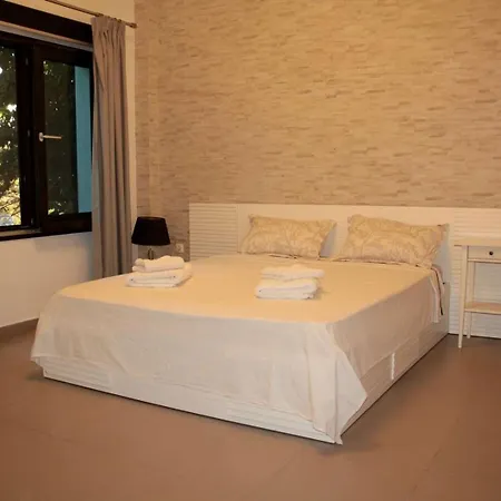 Luxury Christina מקריגיאלוס