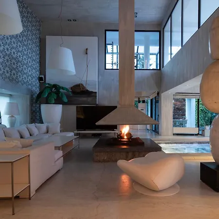 Luxury Christina Villa