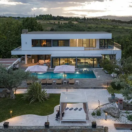 Villa Luxury Christina *